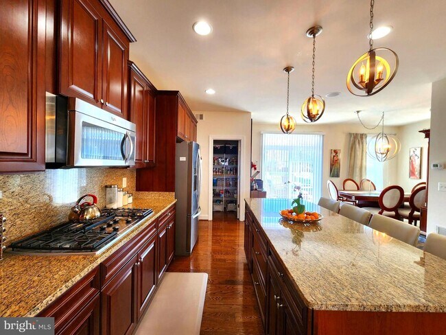 Building Photo - 6254 Summit Point Ct