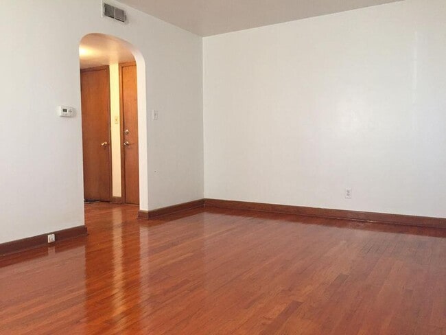 Building Photo - 205 S 65th St