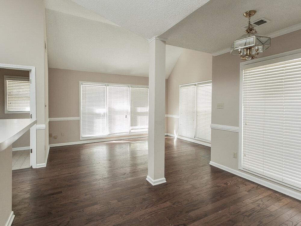 Building Photo - 2717 Twisted Oak Cove N