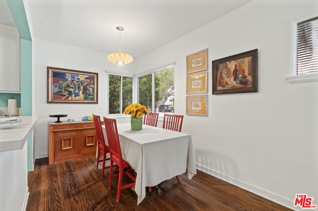 Building Photo - 948 20th St