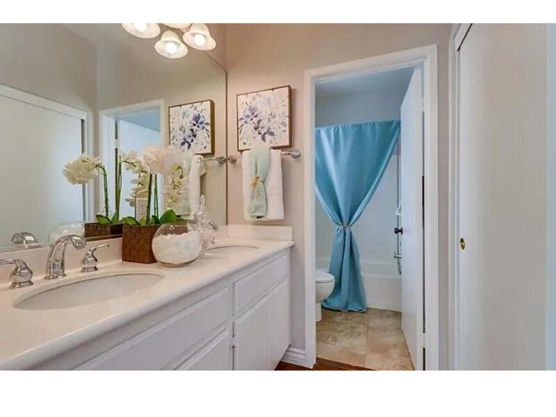 Building Photo - 5444 Mandarin Cove