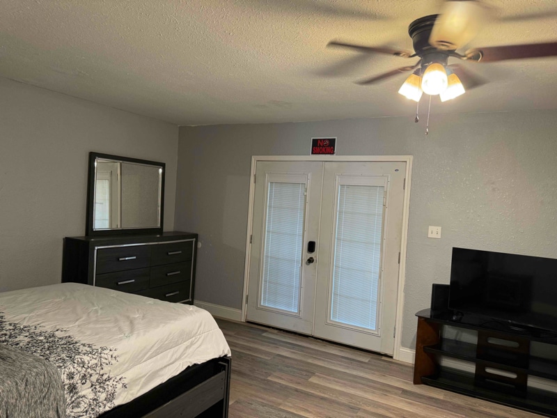 Building Photo - 706 Ohio St