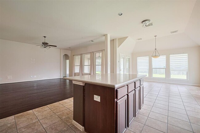 Building Photo - 4627 Adobe Pines Ln