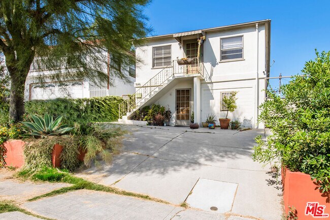 Building Photo - 1846 Del Paso Ave