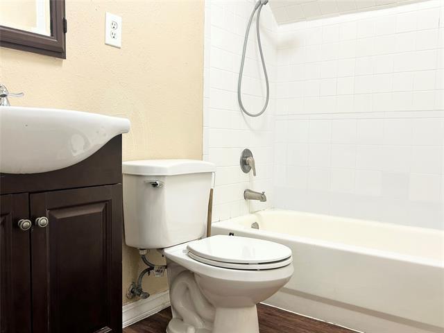 Building Photo - 2219 Addington St