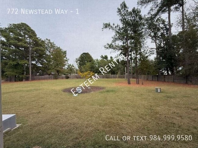 Building Photo - 772 Newstead Way