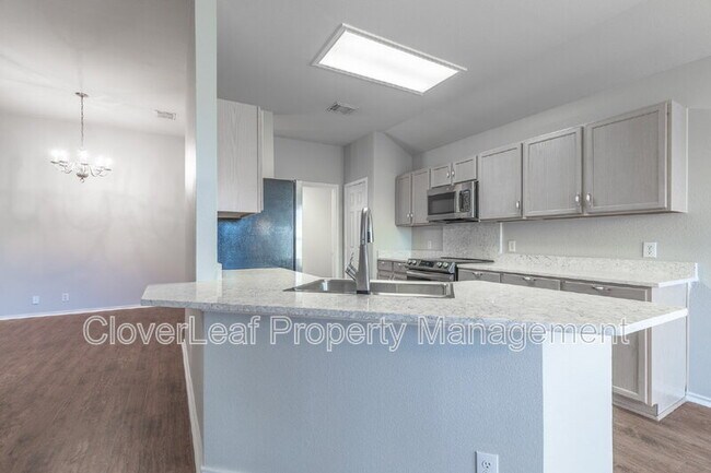 Building Photo - 21519 Rio Comal