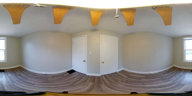 Building Photo - Cozy 2-Bedroom, 1-Bath Home in North St. Louis