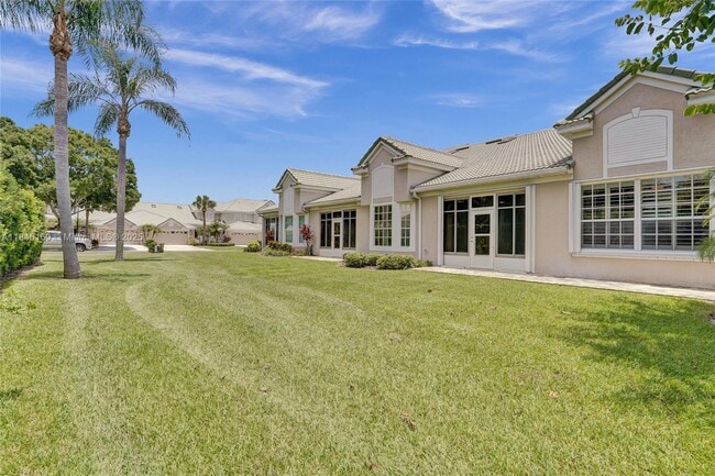Building Photo - 1632 SW Harbour Isles Cir