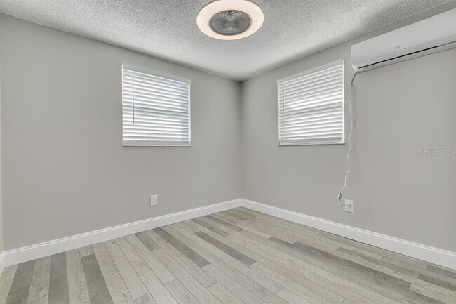 Building Photo - 13496 W Rena Dr