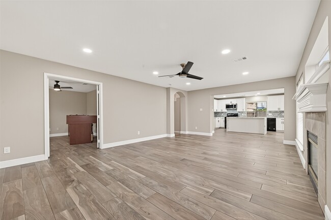 Building Photo - 3522 Pecan Mill Dr