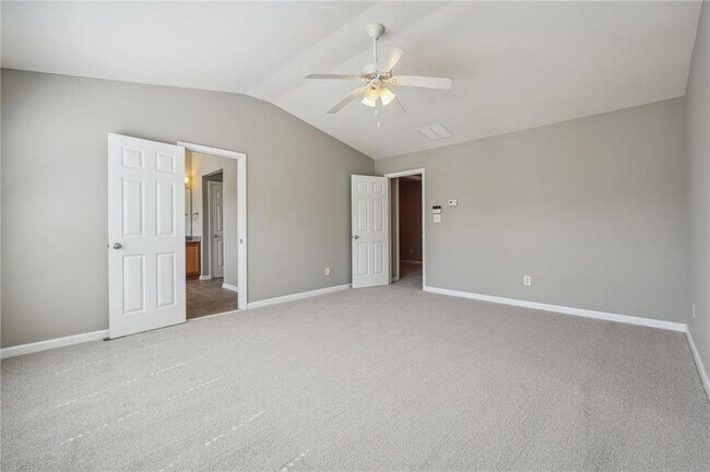 Building Photo - 4978 Berkeley Oak Dr