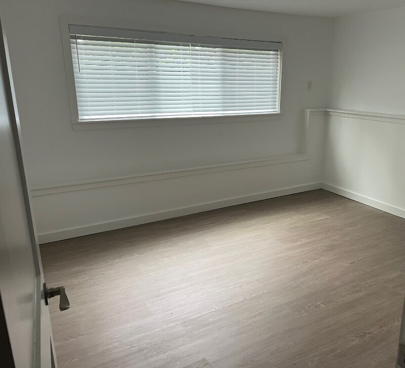 Building Photo - 8230 SE 72nd St