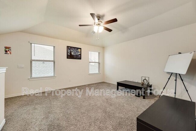 Building Photo - 7205 Bledington Ln