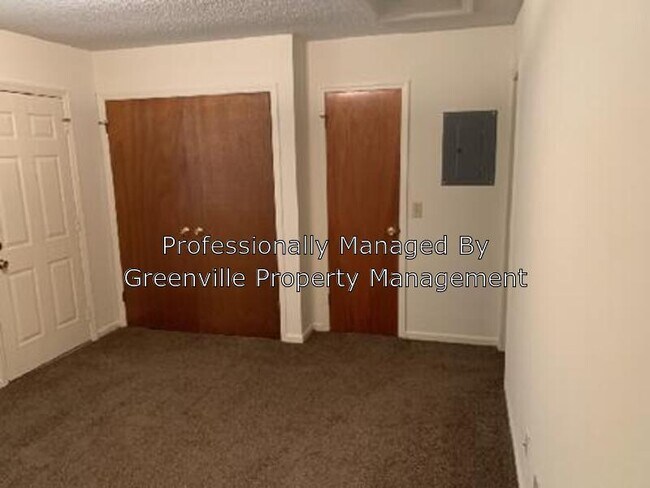 Primary Photo - 714 Patton Cir