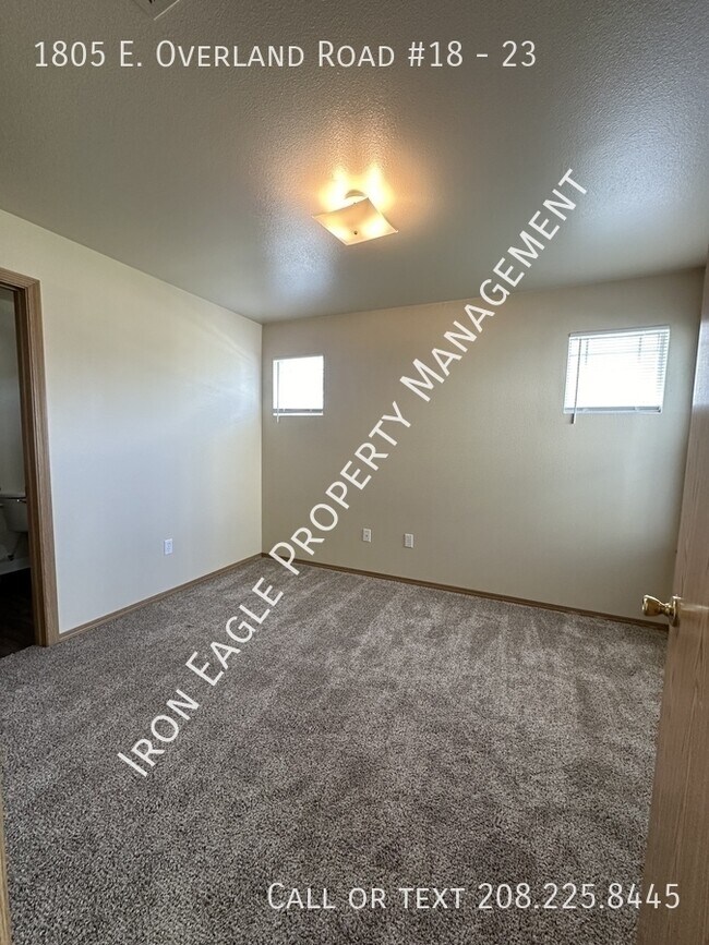 Building Photo - 1805 E Overland Rd