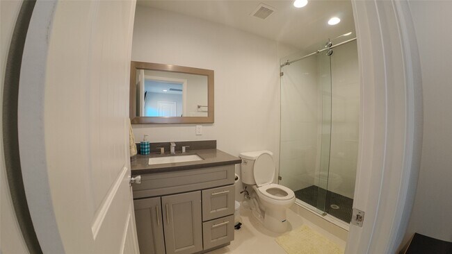 Building Photo - 10326 Meadow Lake Ln