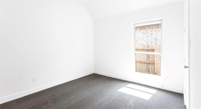 Building Photo - 19011 Andalusian Gln Ln