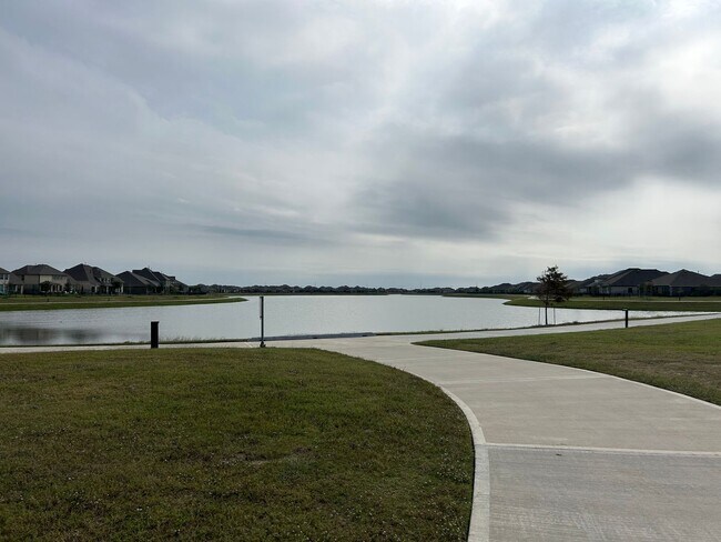 Building Photo - Beautiful Texas City Home in Seacrest Subdivsion