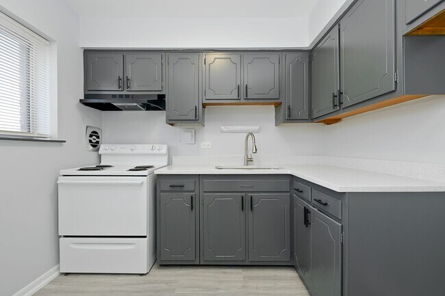 Interior Photo - 10360 S Walden Parkway