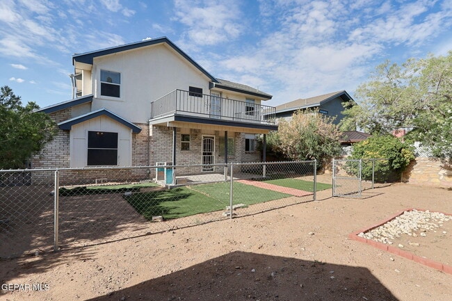 Building Photo - 4620 Loma De Cobre Dr