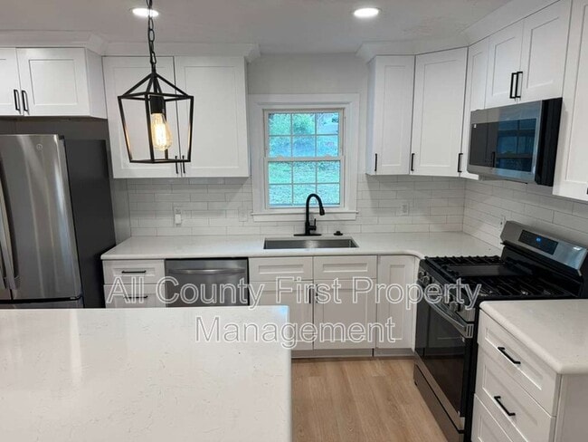 Building Photo - 2884 Reveille Cir