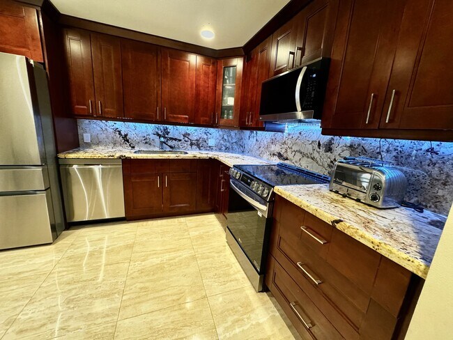 Building Photo - 5520 Coach House Cir