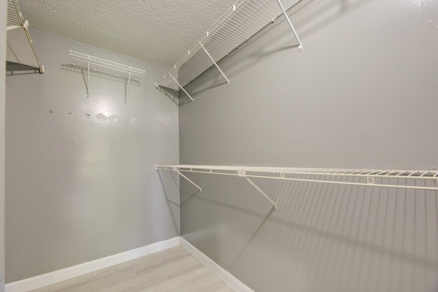 Building Photo - 851 NE 209th Terrace