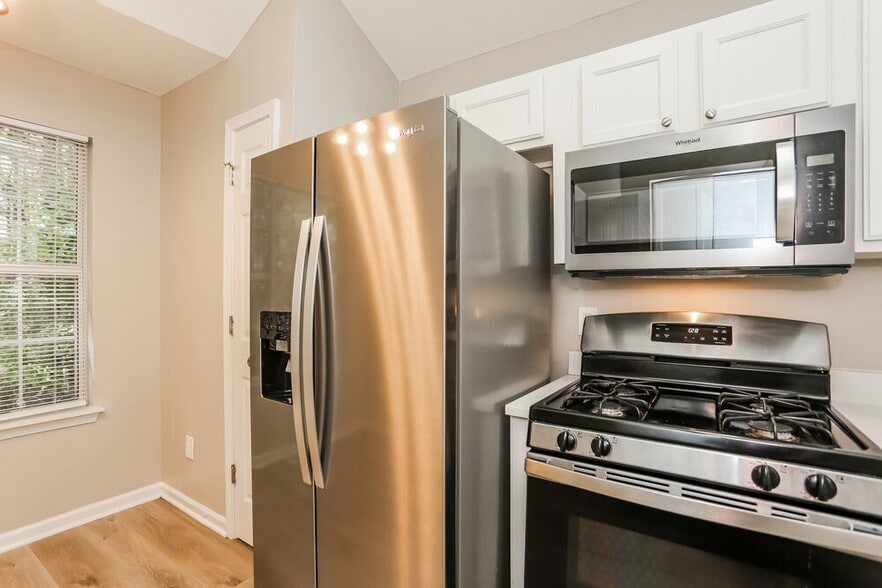 Building Photo - 4097 Sweetsprings Terrace SW