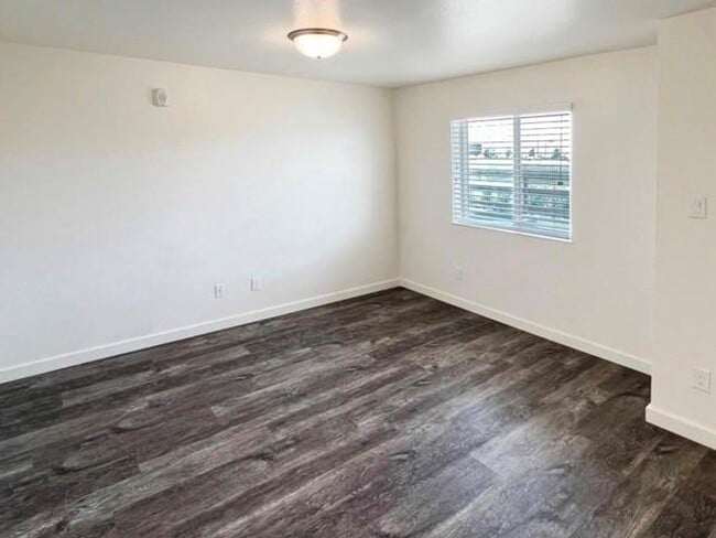 Building Photo - 21155 Gosling Rd