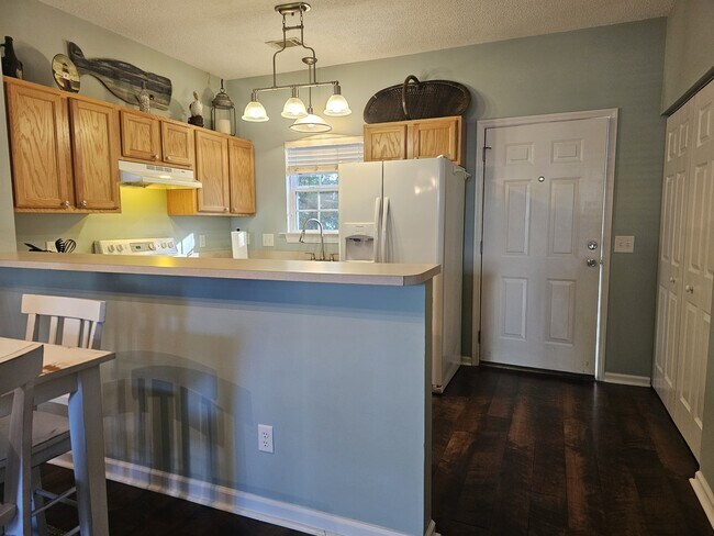 Building Photo - 1105 13th St