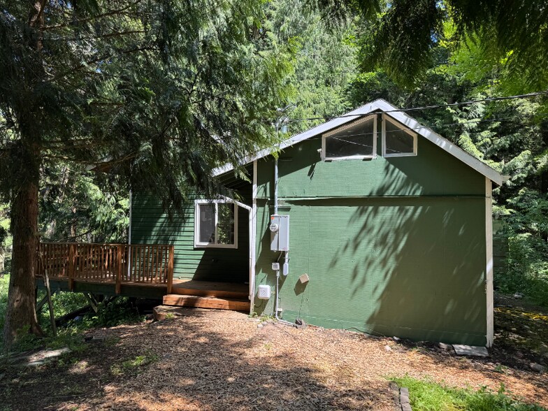 Building Photo - 4203 Thunder Ln