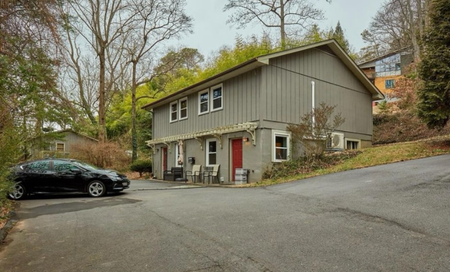 Building Photo - 47 Aurora Dr