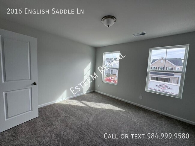 Building Photo - 2016 English Saddle Ln