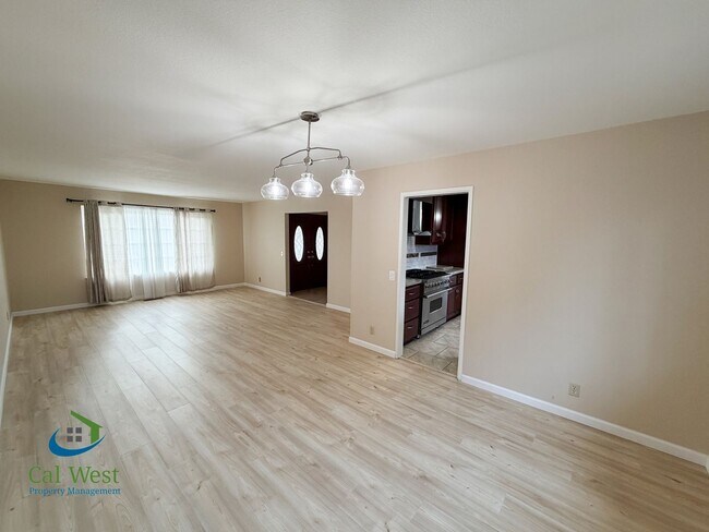 Building Photo - $4795 - Beautiful and Well Maintained South Gilroy Home w/ Salt Water Pool!!