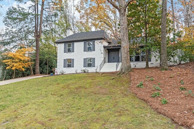 Building Photo - (Coming Soon) Charming Modern Farmhouse in the Heart of Beverly Woods