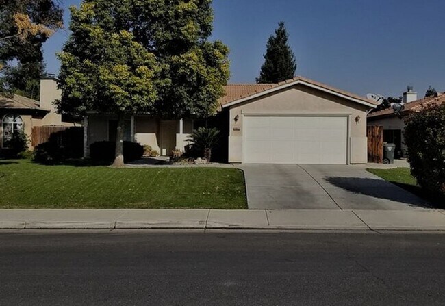 Primary Photo - HOUSE