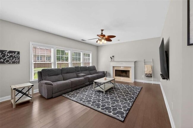 Building Photo - 7819 Brass Lantern Dr