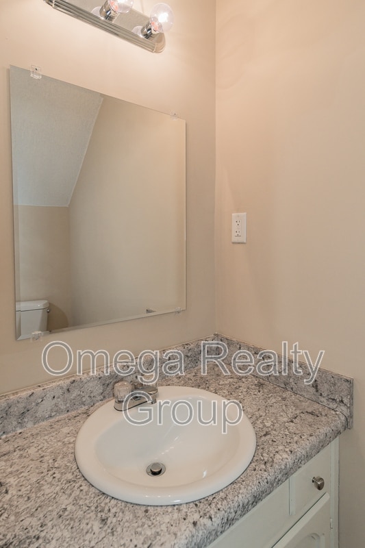 Building Photo - 3328 Warringwood Dr