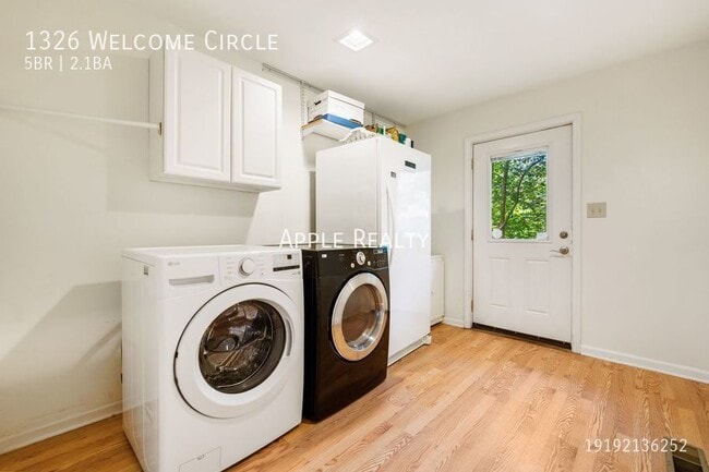 Building Photo - 1326 Welcome Cir