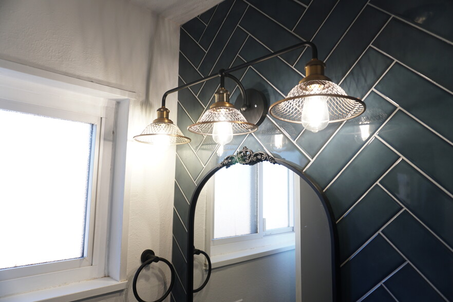 Building Photo - 10108 Chapala Ct NE