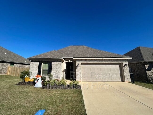 Primary Photo - 253 Berkshire Pl