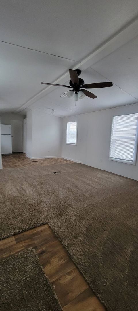 Building Photo - Ready to Move in