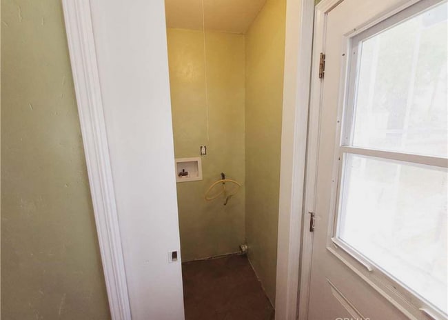 Building Photo - 6129 Myrtle Avenue