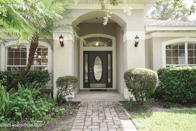 Primary Photo - 2295 Botanica Cir