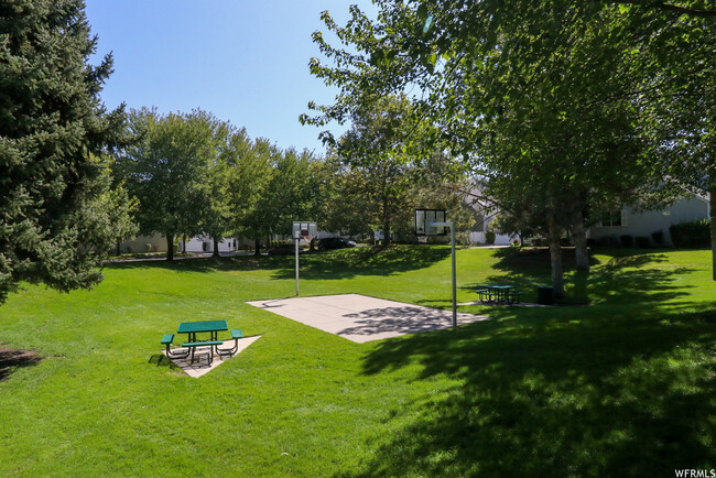 Building Photo - 6980 S Essex Court Cir