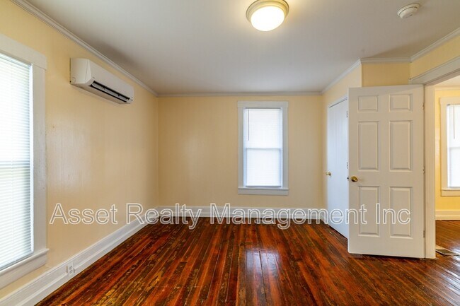 Building Photo - 1443 N 4th Ave