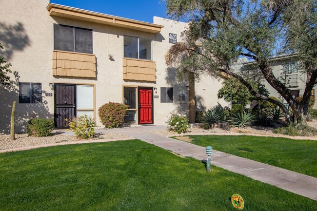 Building Photo - 4620 N 68th St