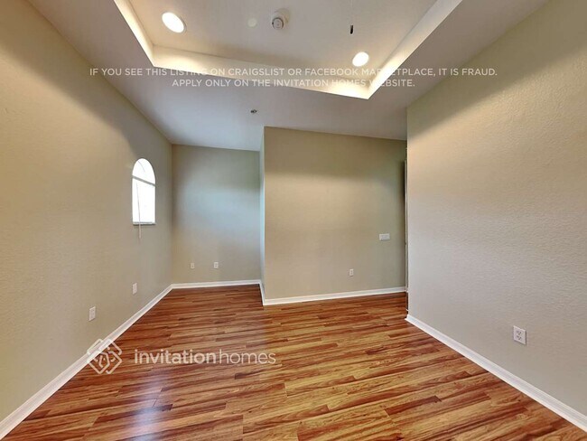 Building Photo - 1382 Vía De Pepi