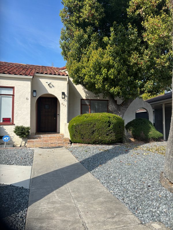 Building Photo - 803 E Peralta Wy